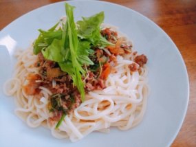 炸醤麺